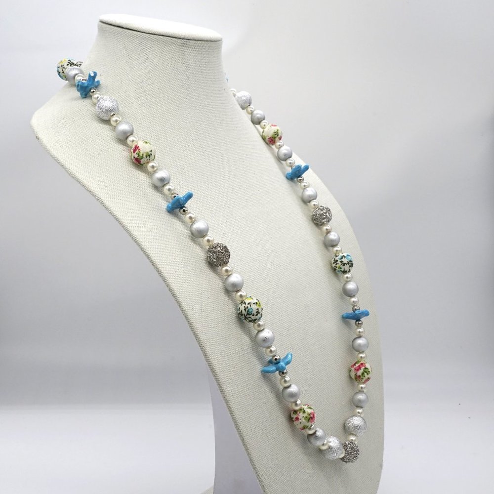 Long necklace with ceramic blue birds. - Picture 5 of 8